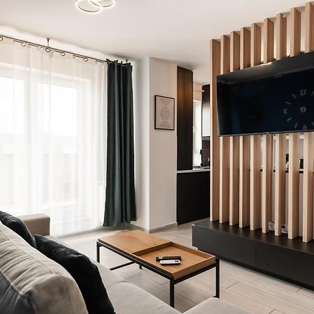 Milano Studio With Terrace And Panoramic View Brasov Bagian luar foto